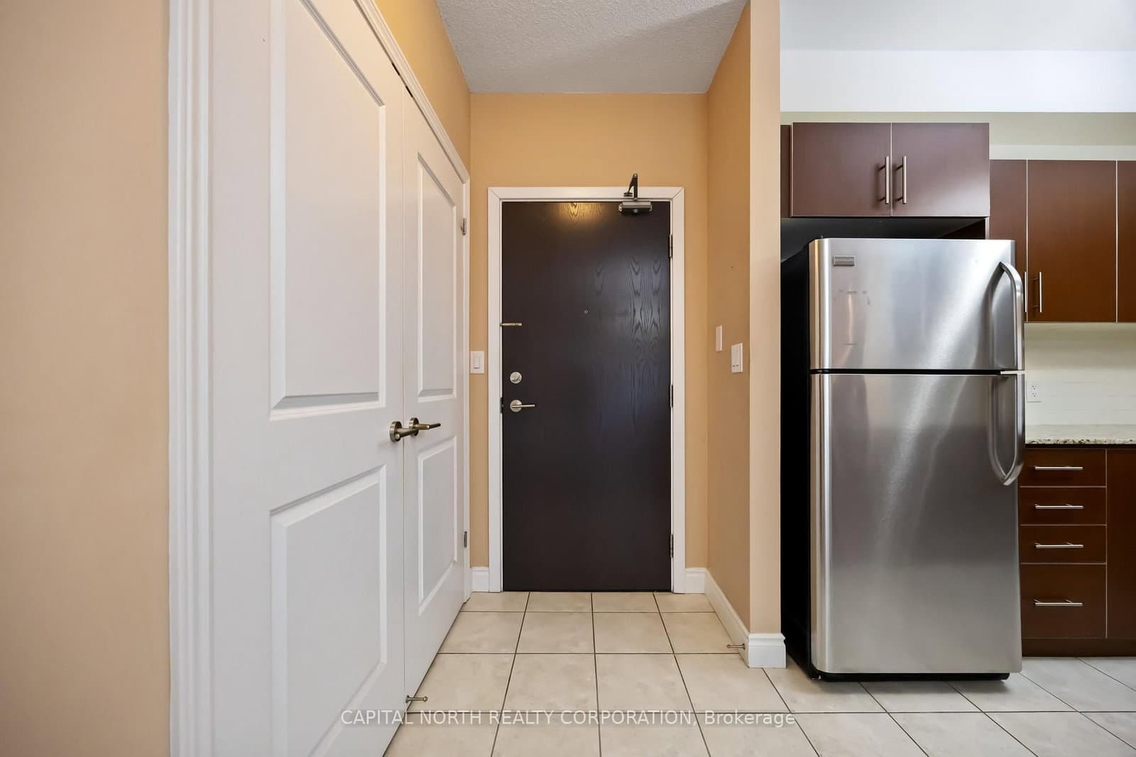 281 Woodbridge Avenue, Unit 242 - Image 4