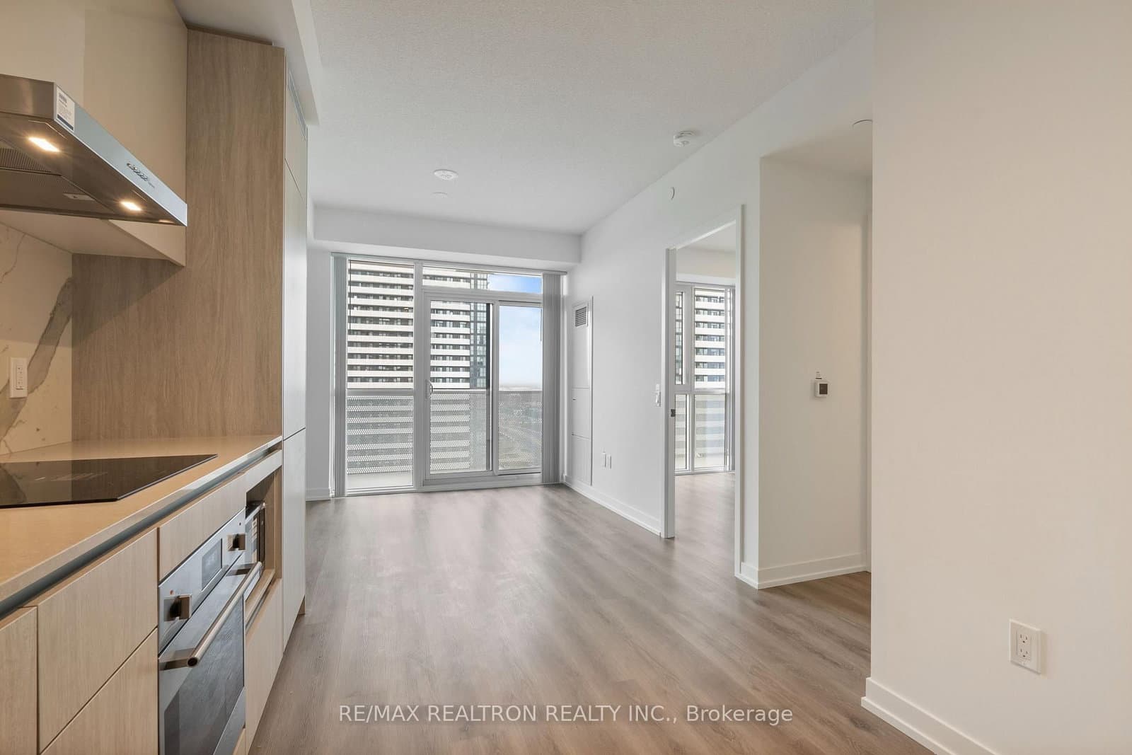 28 Interchange Way, Unit 2616 - Image 5