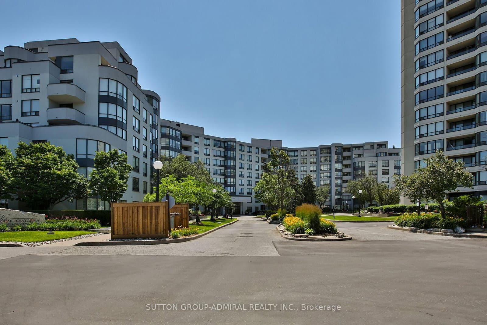 333 Clark Avenue W, Unit 106 - Image 1