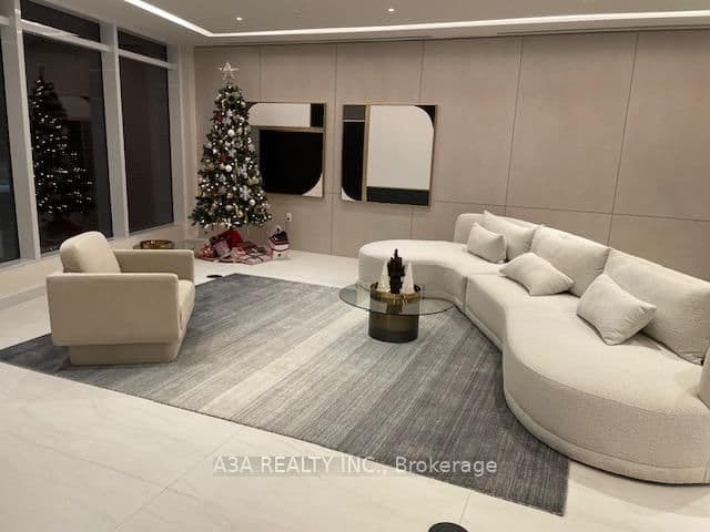 50 Upper Mall Way, Unit PH-02 - Image 6