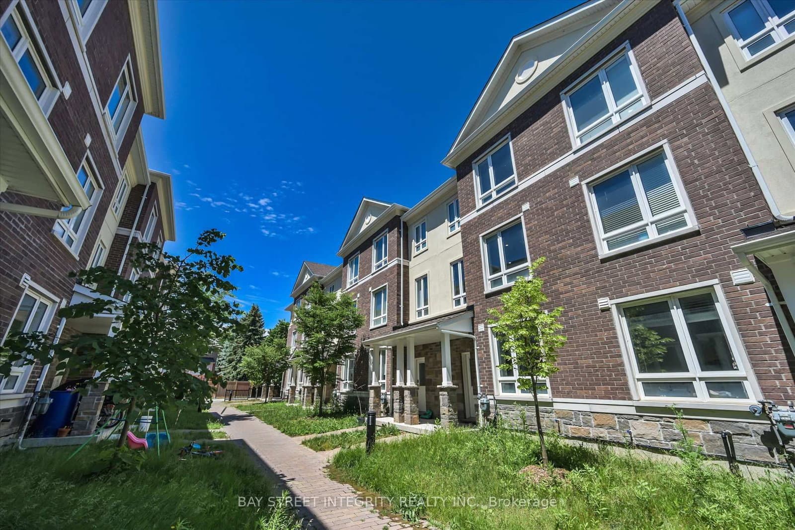 23 Chicago Lane - Image 2