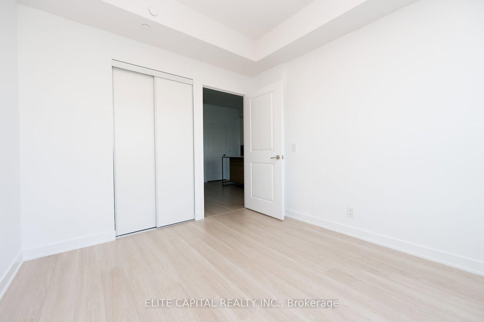 50 Upper Mall Way, Unit 428 - Image 5