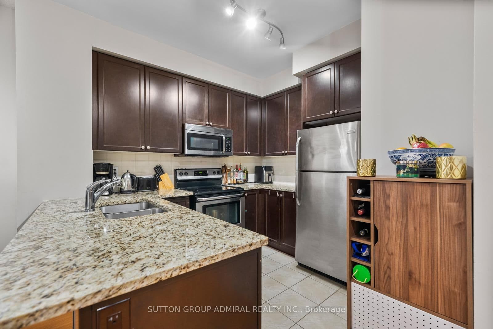 9255 Jane Street, Unit 215 - Image 6