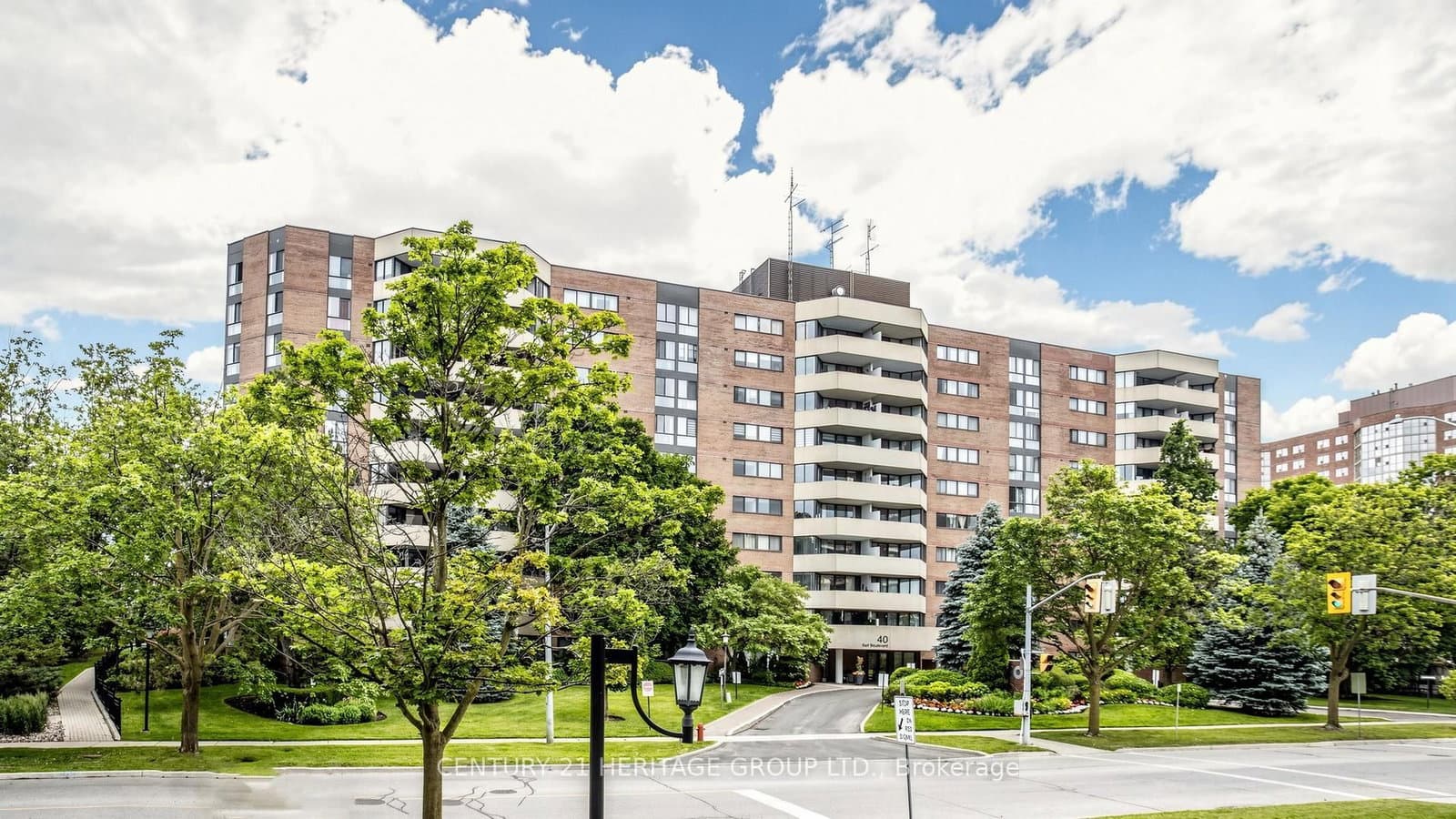 #406 - 40 Baif Boulevard