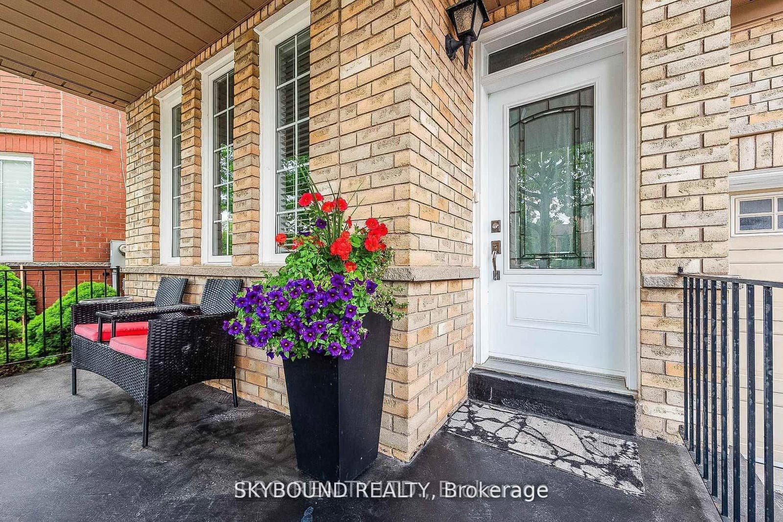 66 Skylark Drive - Image 5