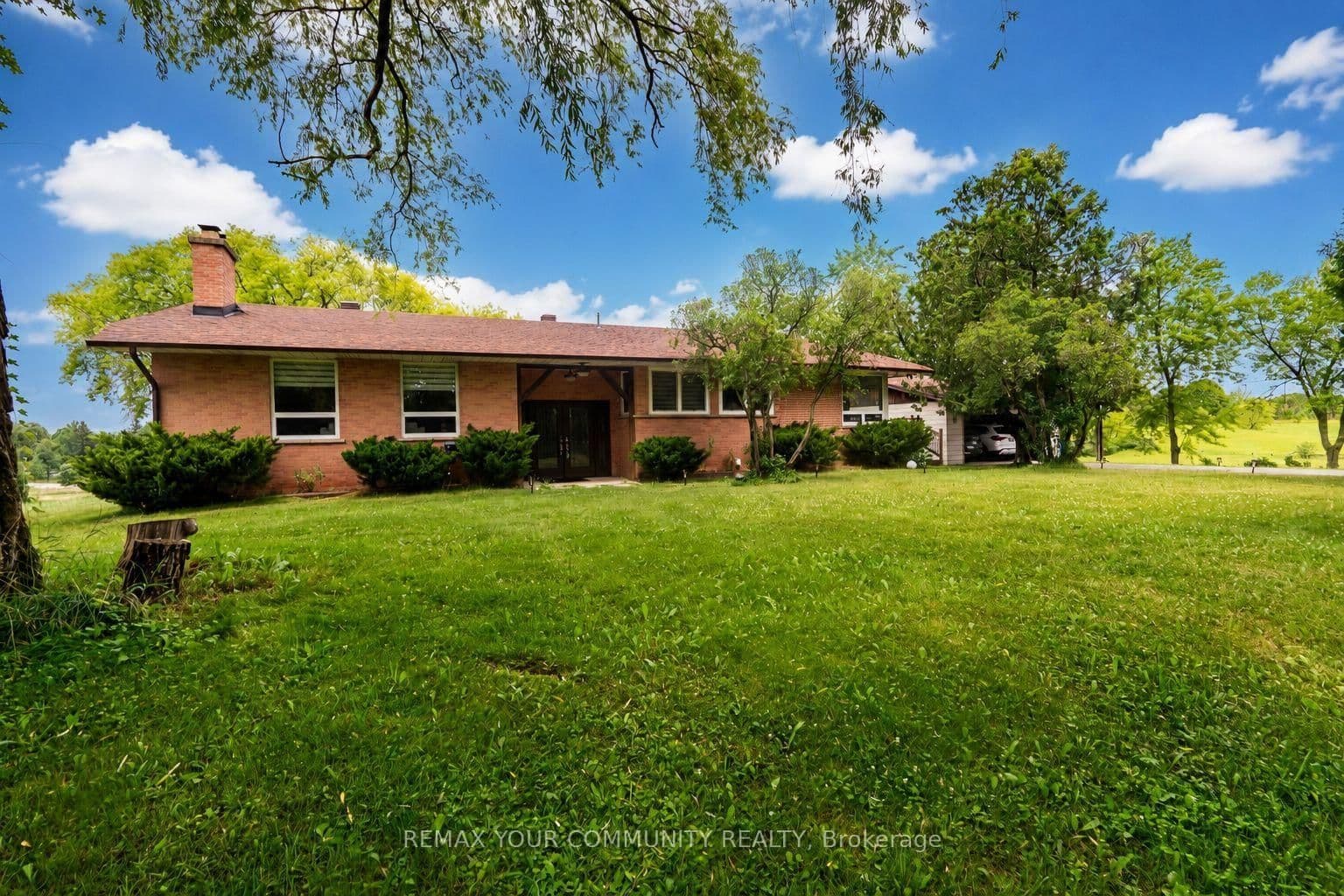 2950 17th Side Road - Image 2