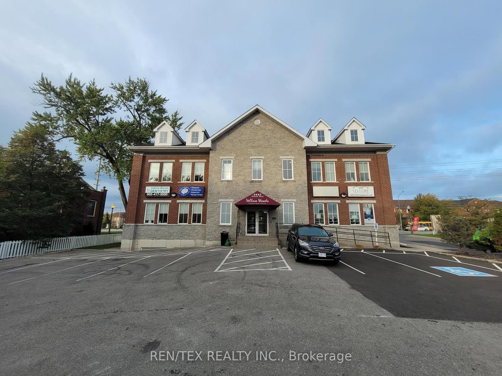 9565 Weston Road, Unit L02 - Image 6