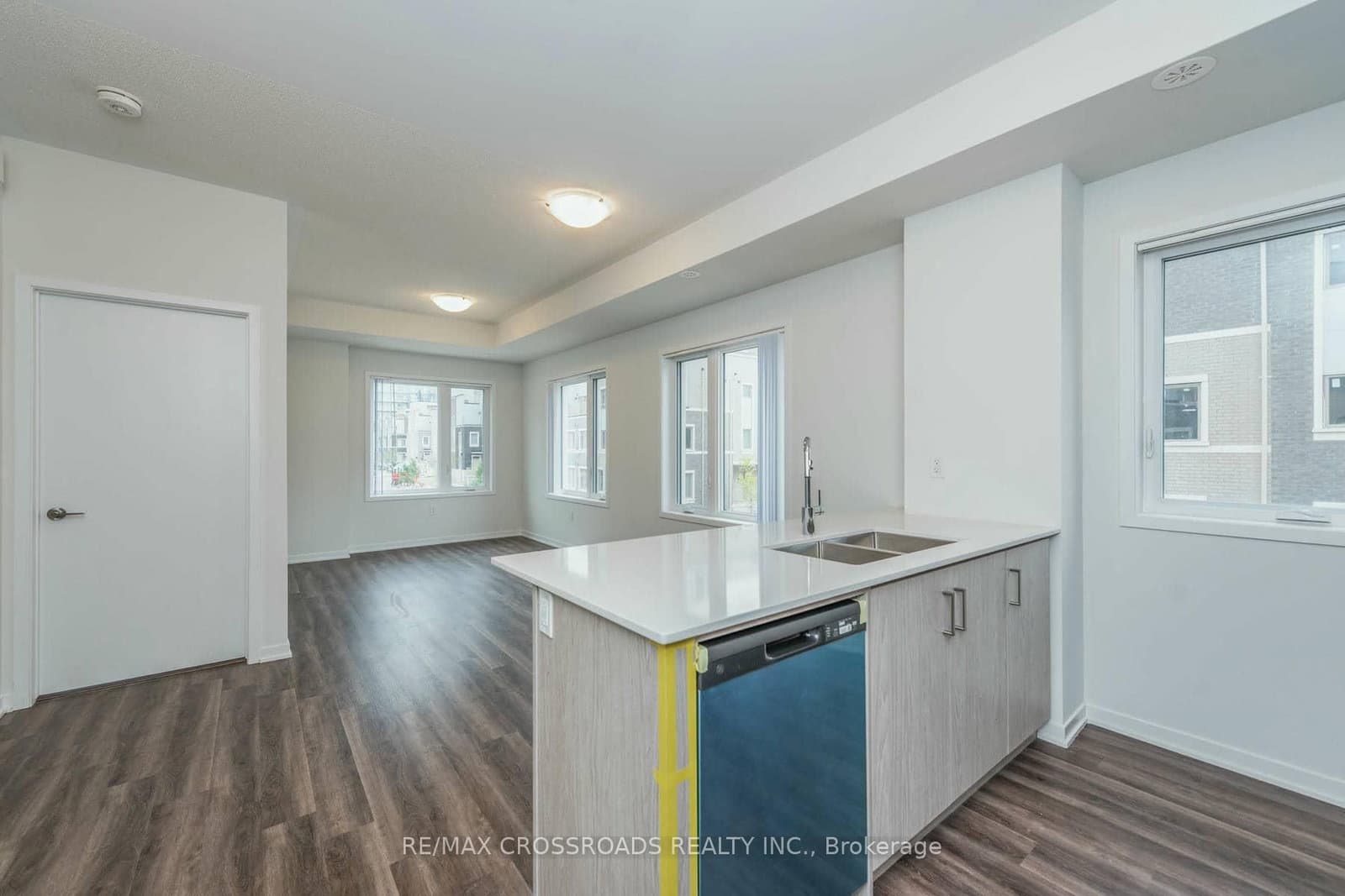 140 Honeycrisp Crescent, Unit 292 - Image 6