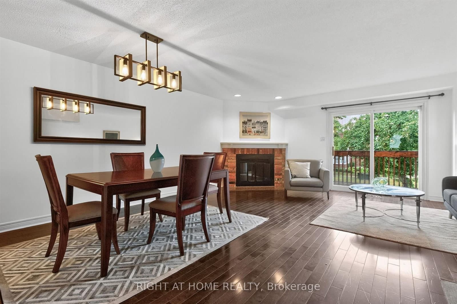 186 Woodbridge Avenue, Unit 45 - Image 2