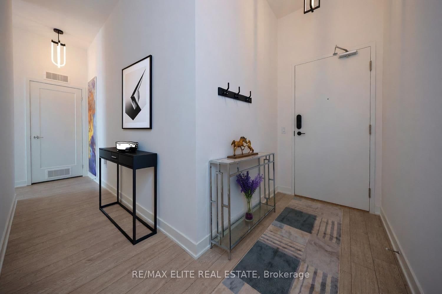 105 Oneida Crescent, Unit PH 10 - Image 2