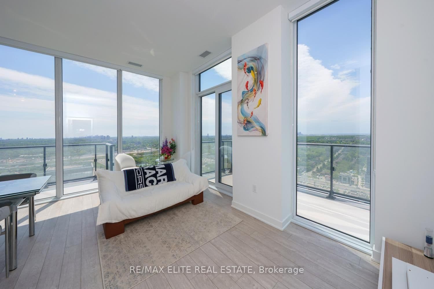 105 Oneida Crescent, Unit PH 10 - Image 4