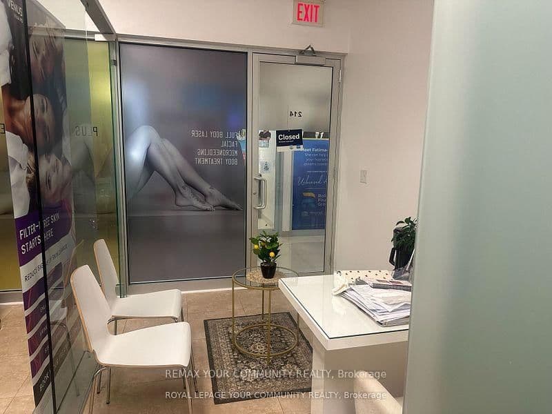 7163 Yonge Street, Unit 214 - Image 4