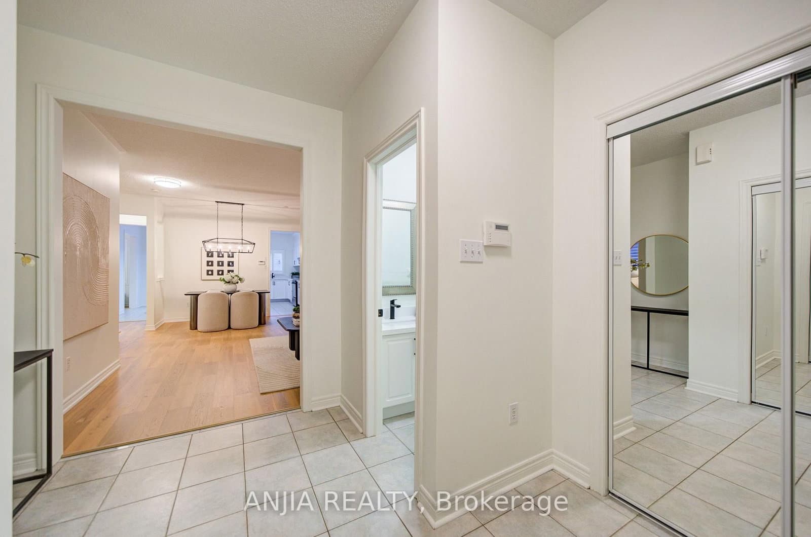 94 Cynthia Jean Street - Image 4