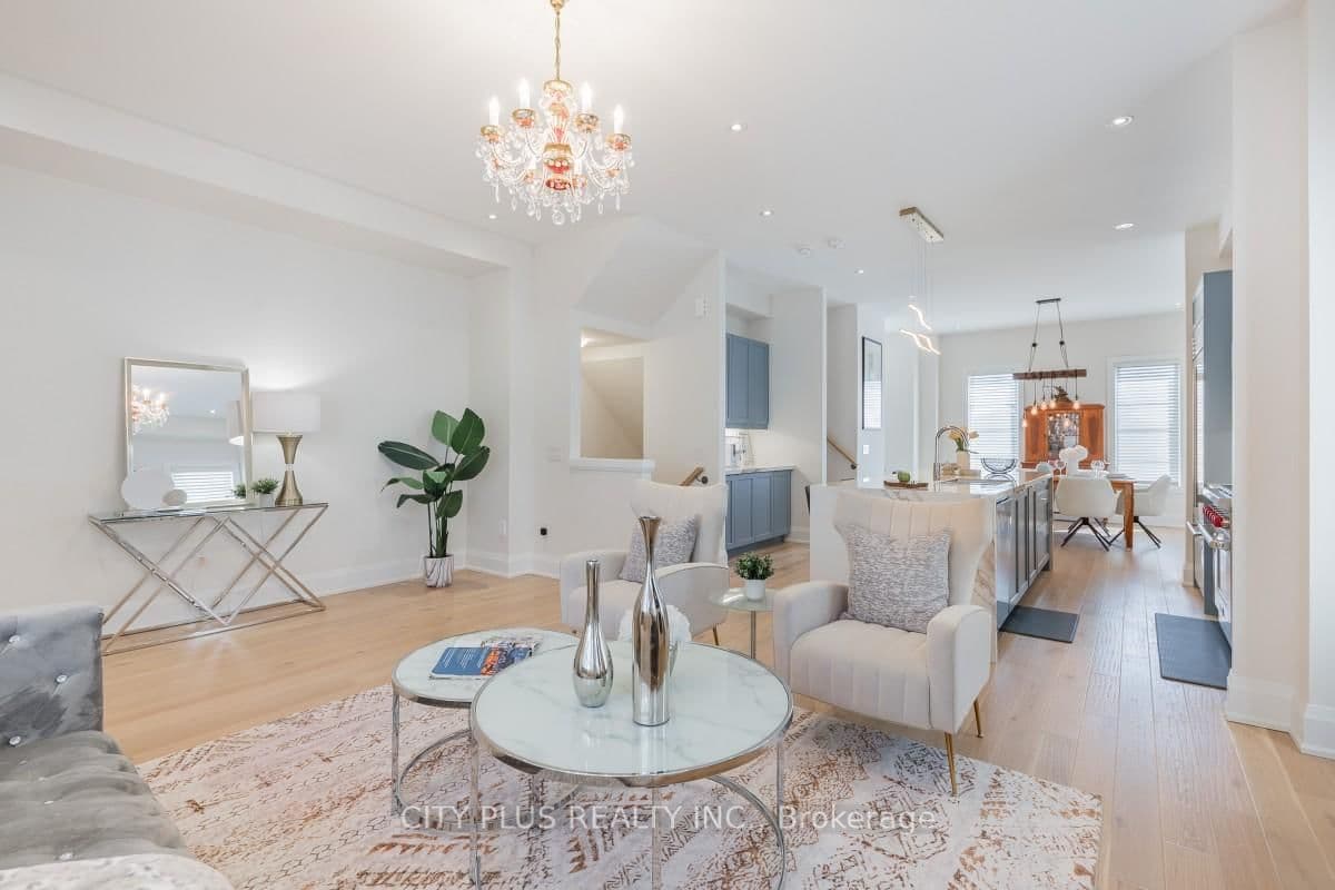 9398 Bayview Avenue - Image 2