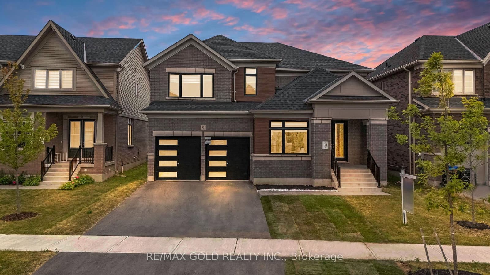 9 Sandhill Crescent - Image 1