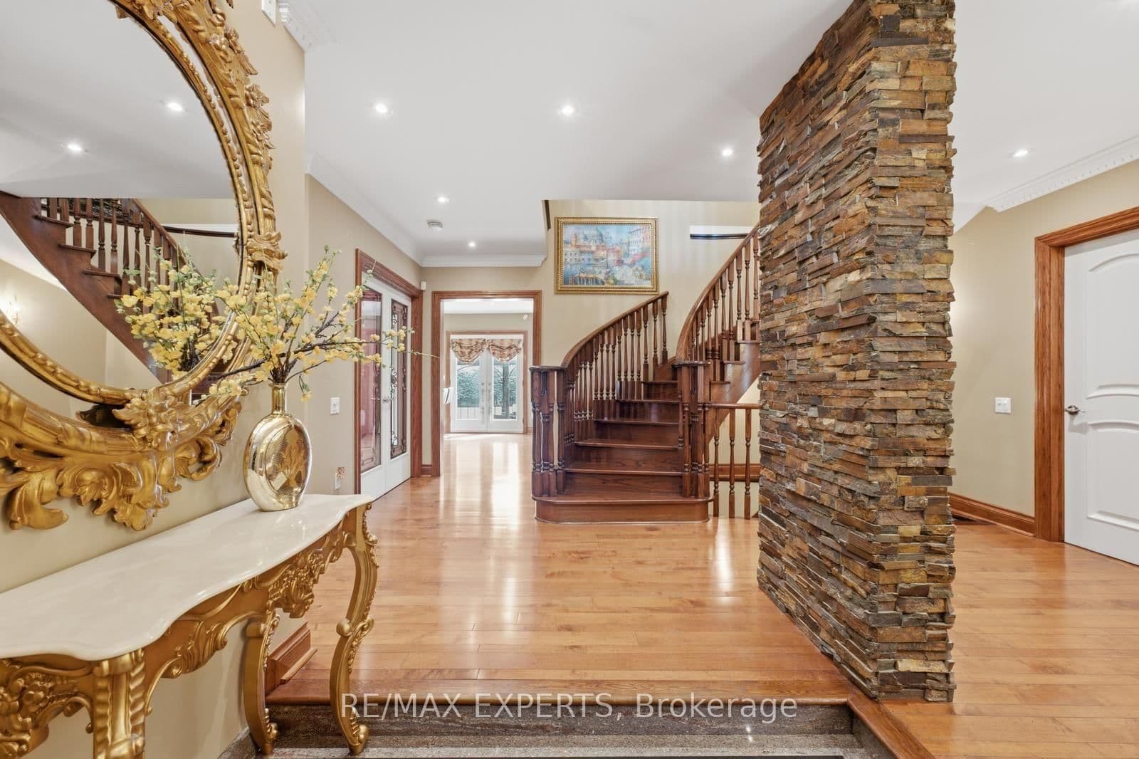 215 Velmar Drive - Image 6