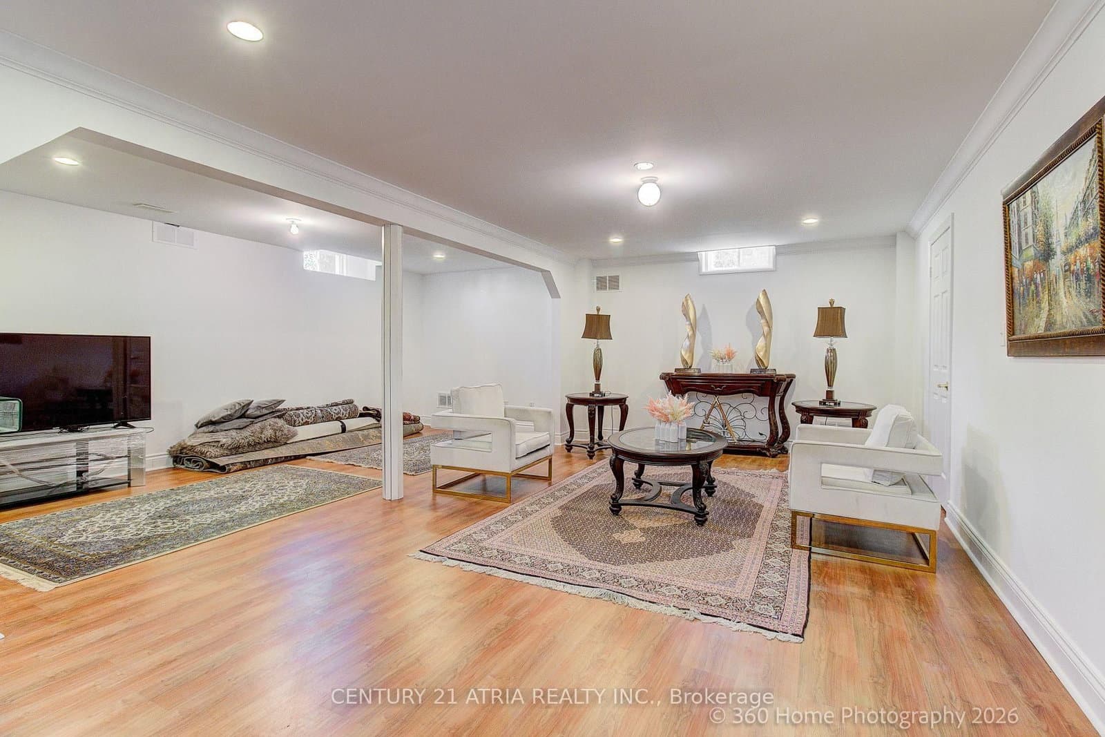 176 Laurentian Boulevard - Image 2