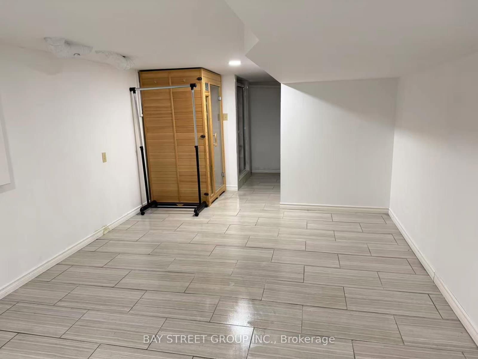 7 Pavillion Street, Unit (Lower) - Image 5