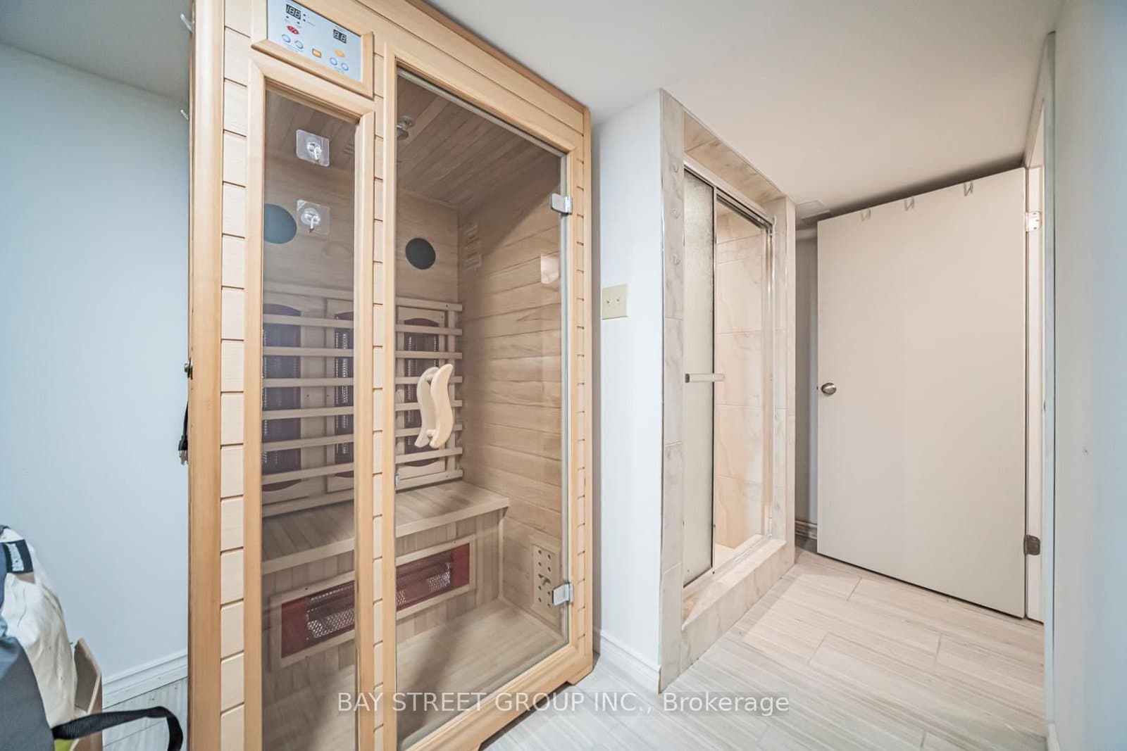 7 Pavillion Street, Unit (Lower) - Image 6