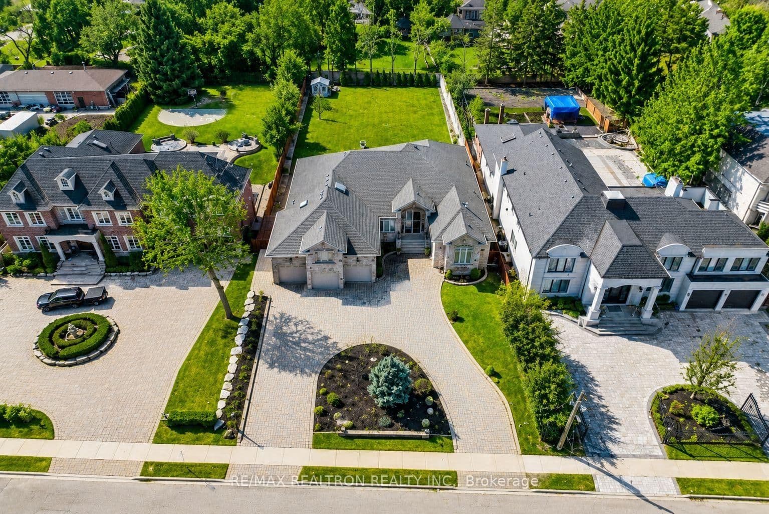 16 Boyle Drive - Image 2