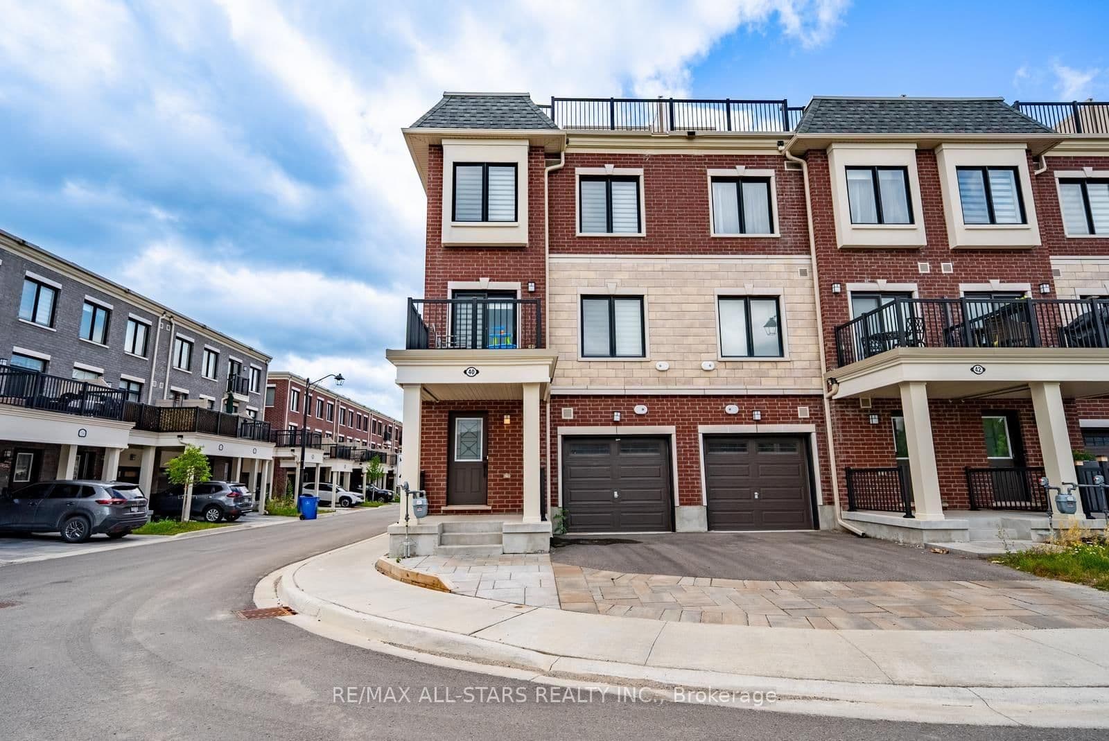 40 Covington Crescent - Image 2