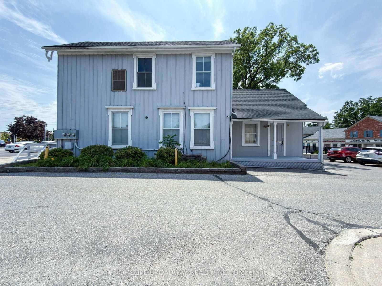 12 Main Street N - Image 4