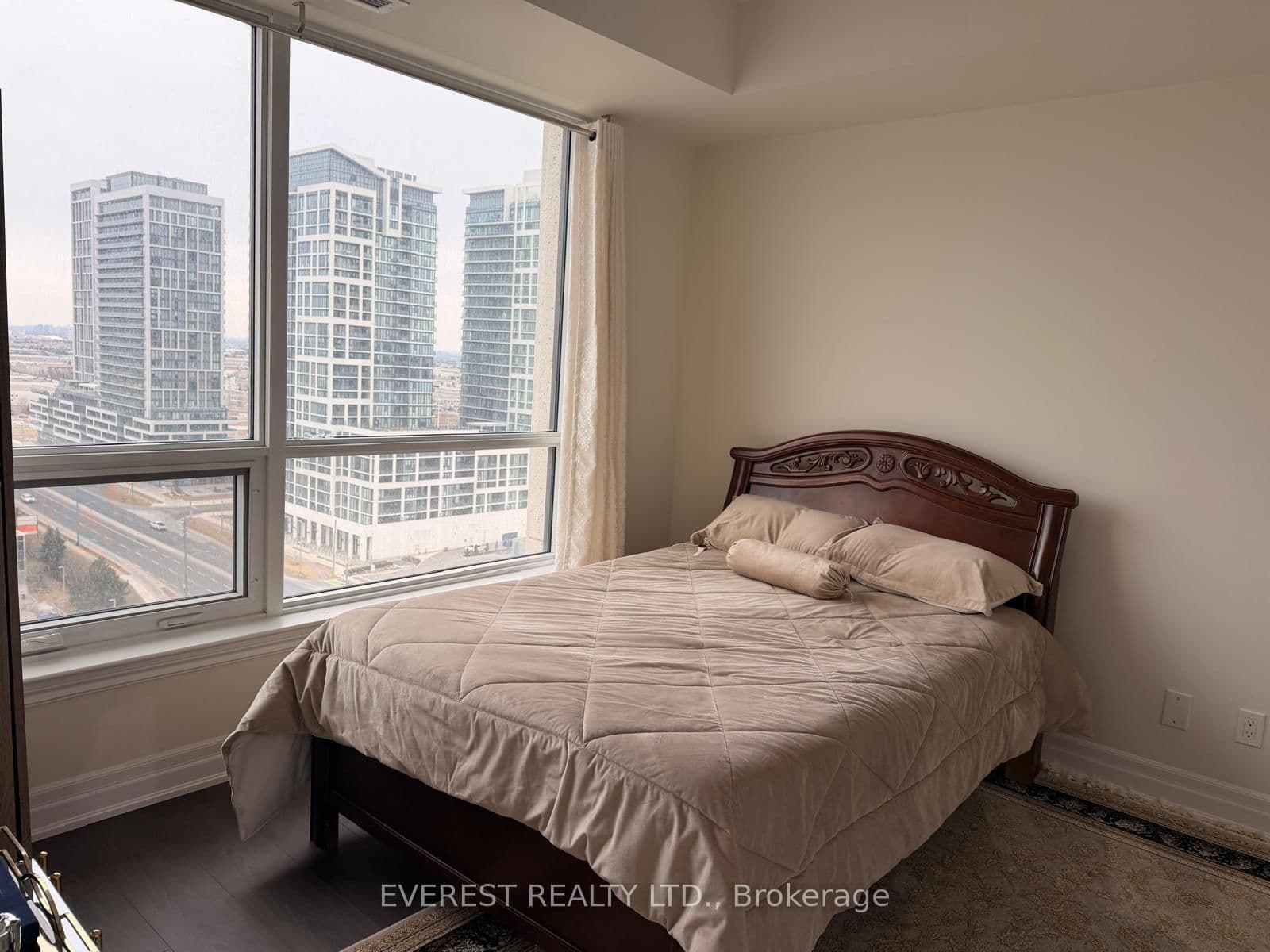 9075 Jane Street, Unit 1706 - Image 4