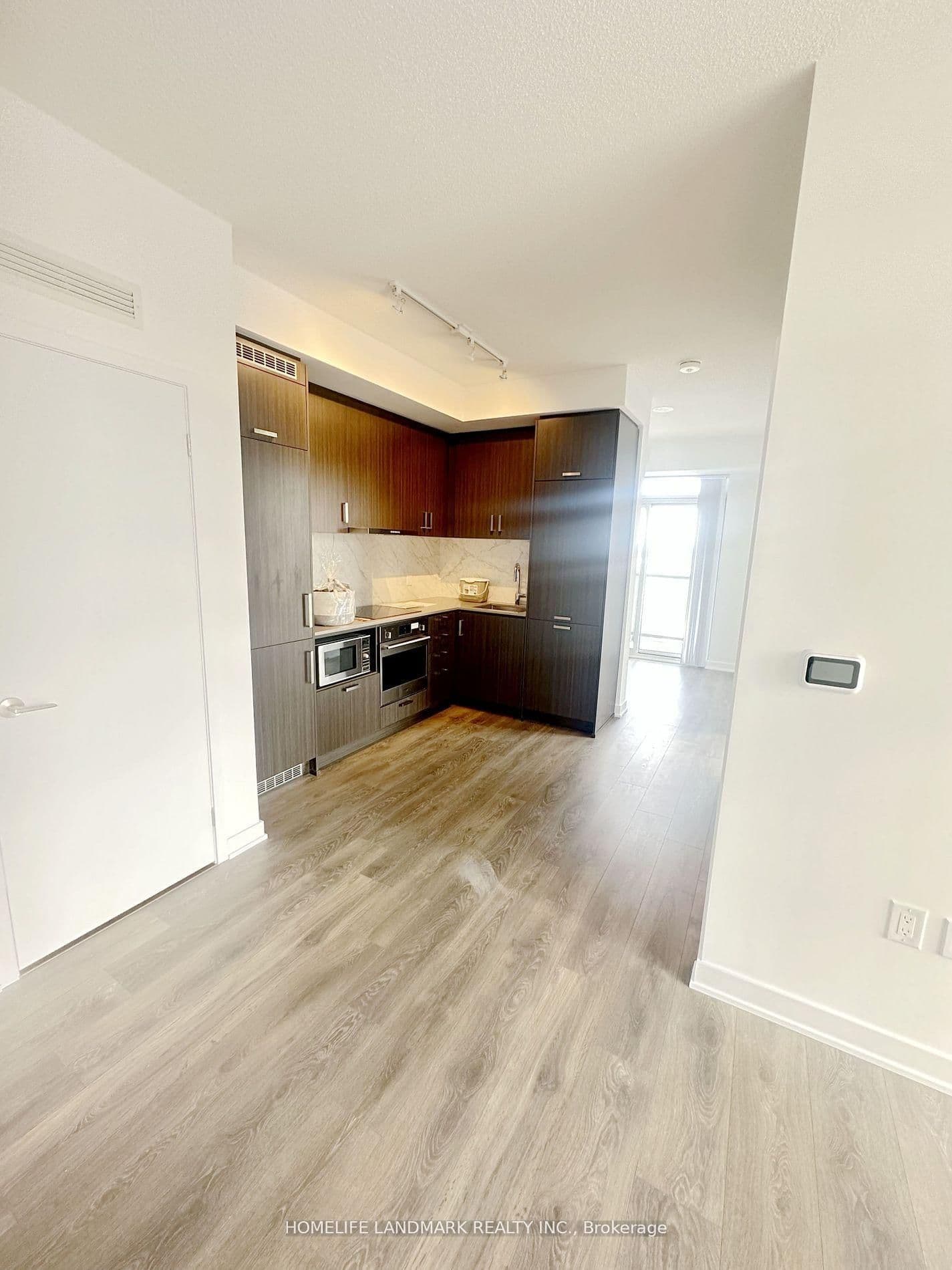 60 Honeycrisp Crescent, Unit 719 - Image 4