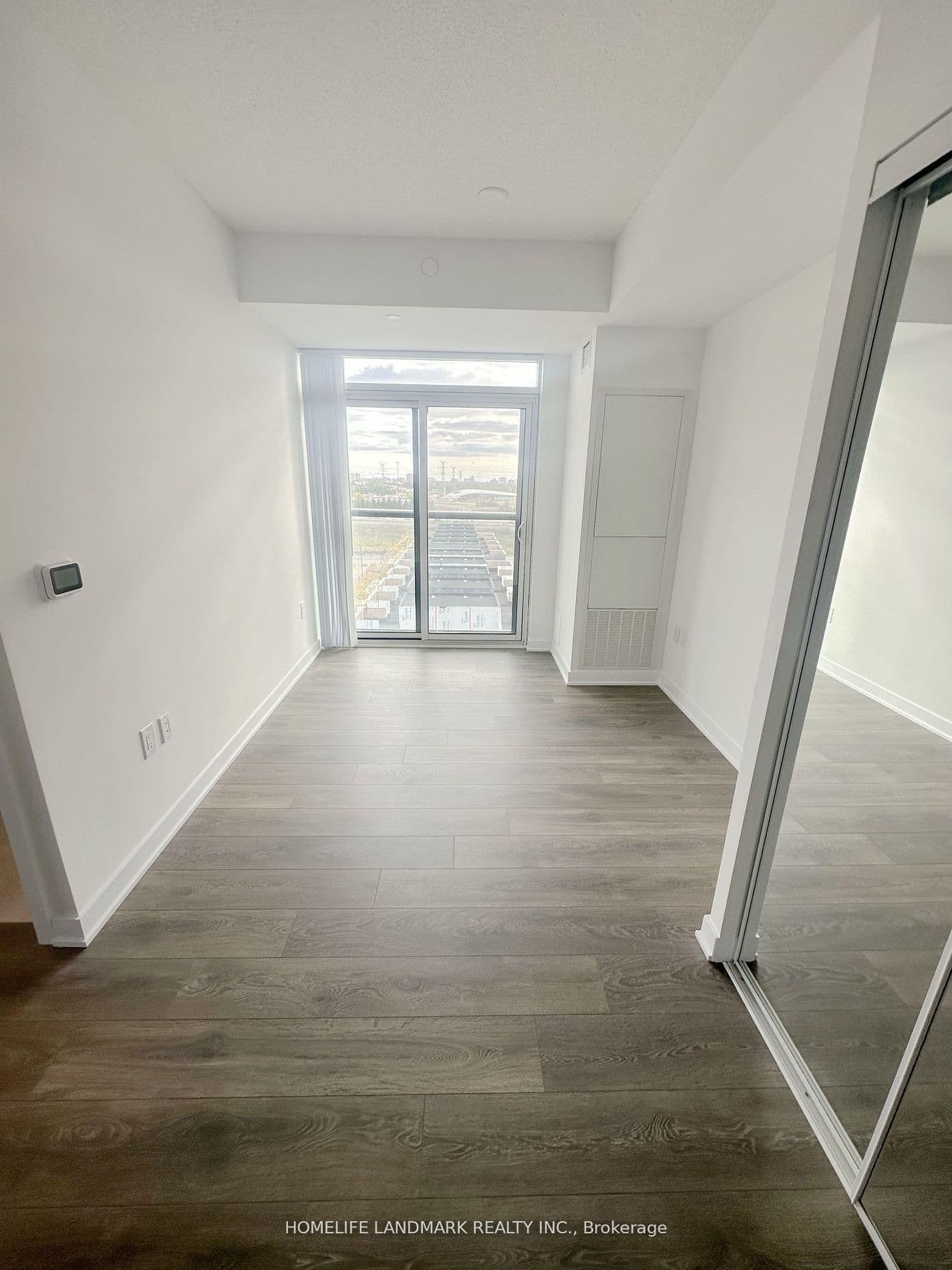60 Honeycrisp Crescent, Unit 719 - Image 5