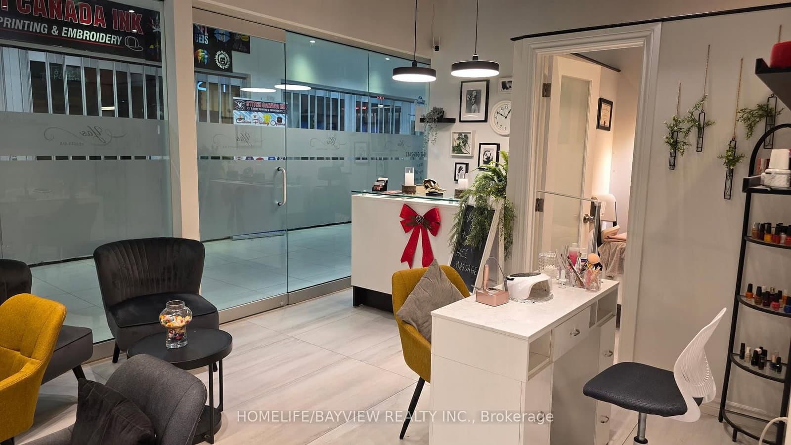 7181 Yonge Street, Unit 265 & 264 - Image 2