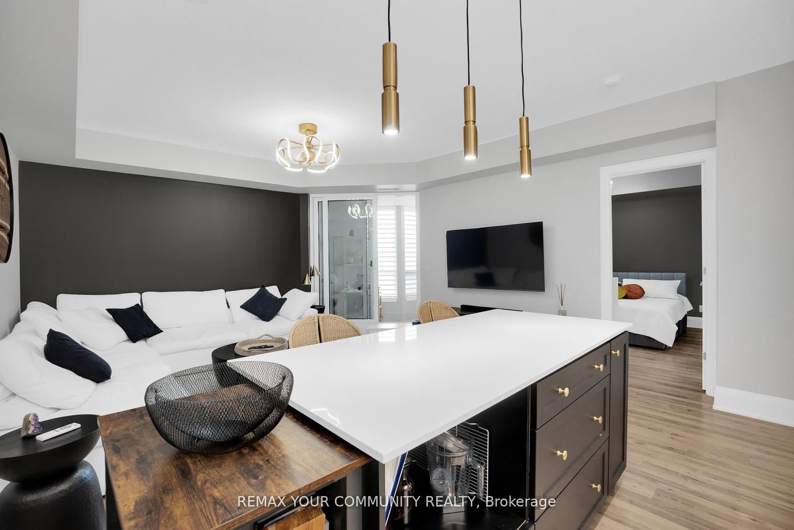 9085 Jane Street, Unit 523 - Image 4