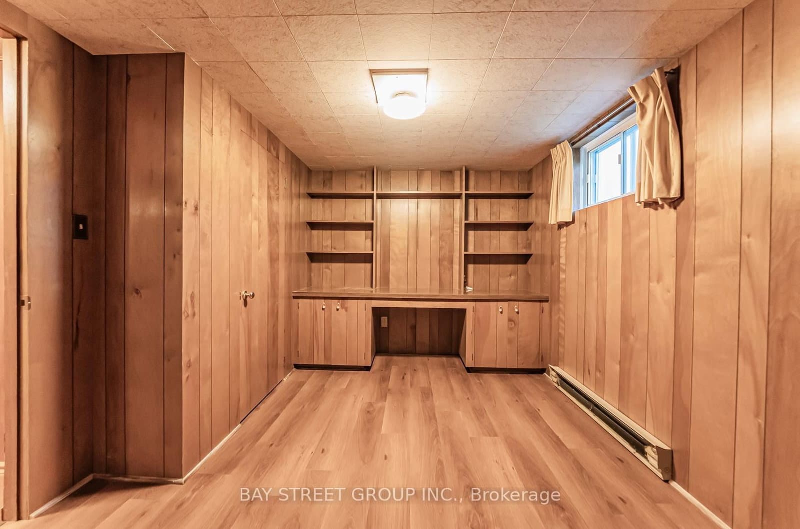 394 Centre Street E, Unit Lower - Image 6