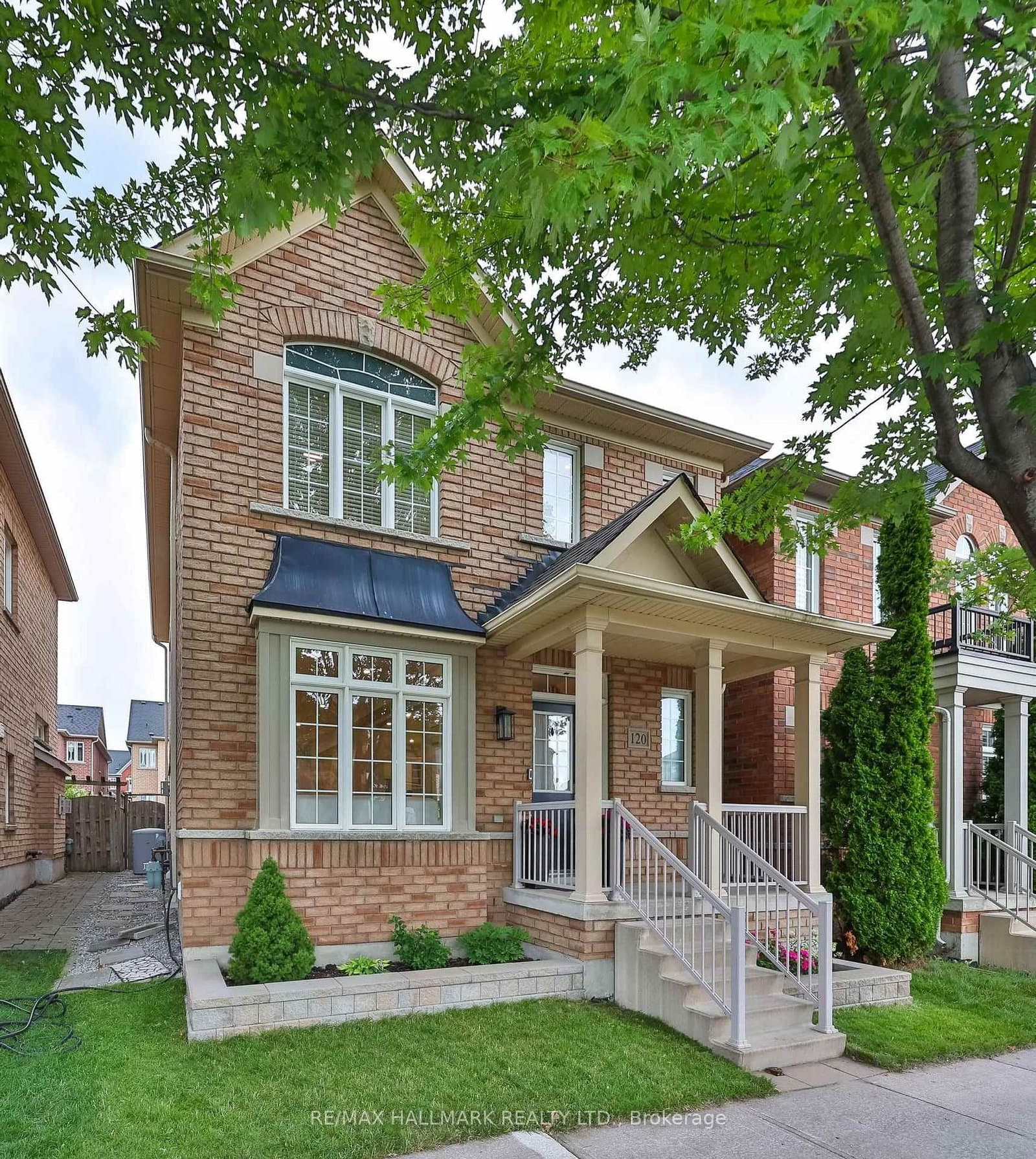 120 Albert Lewis Street - Image 1