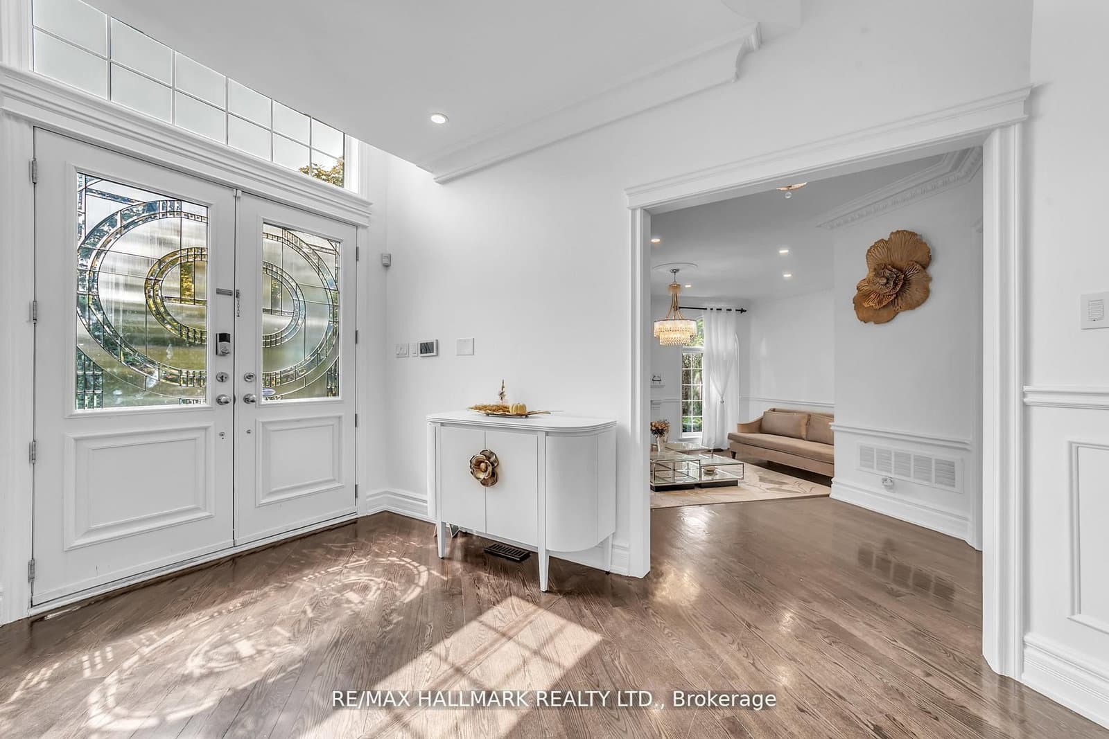 384 W Kennedy Street W - Image 4