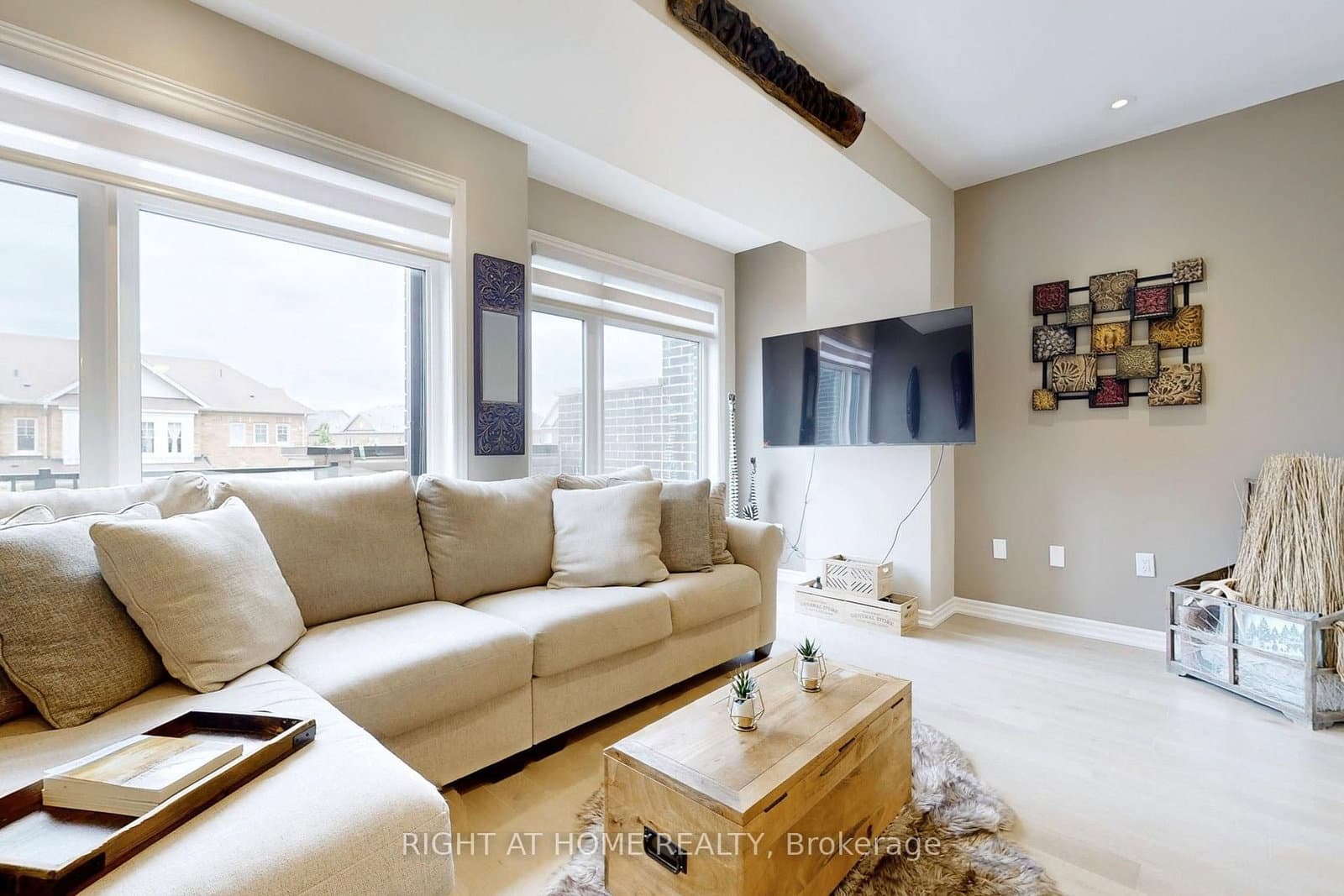279 Moody Drive - Image 5