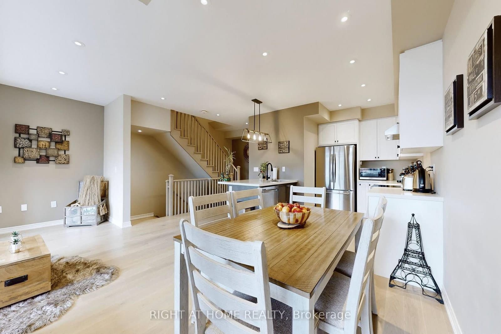 279 Moody Drive - Image 6