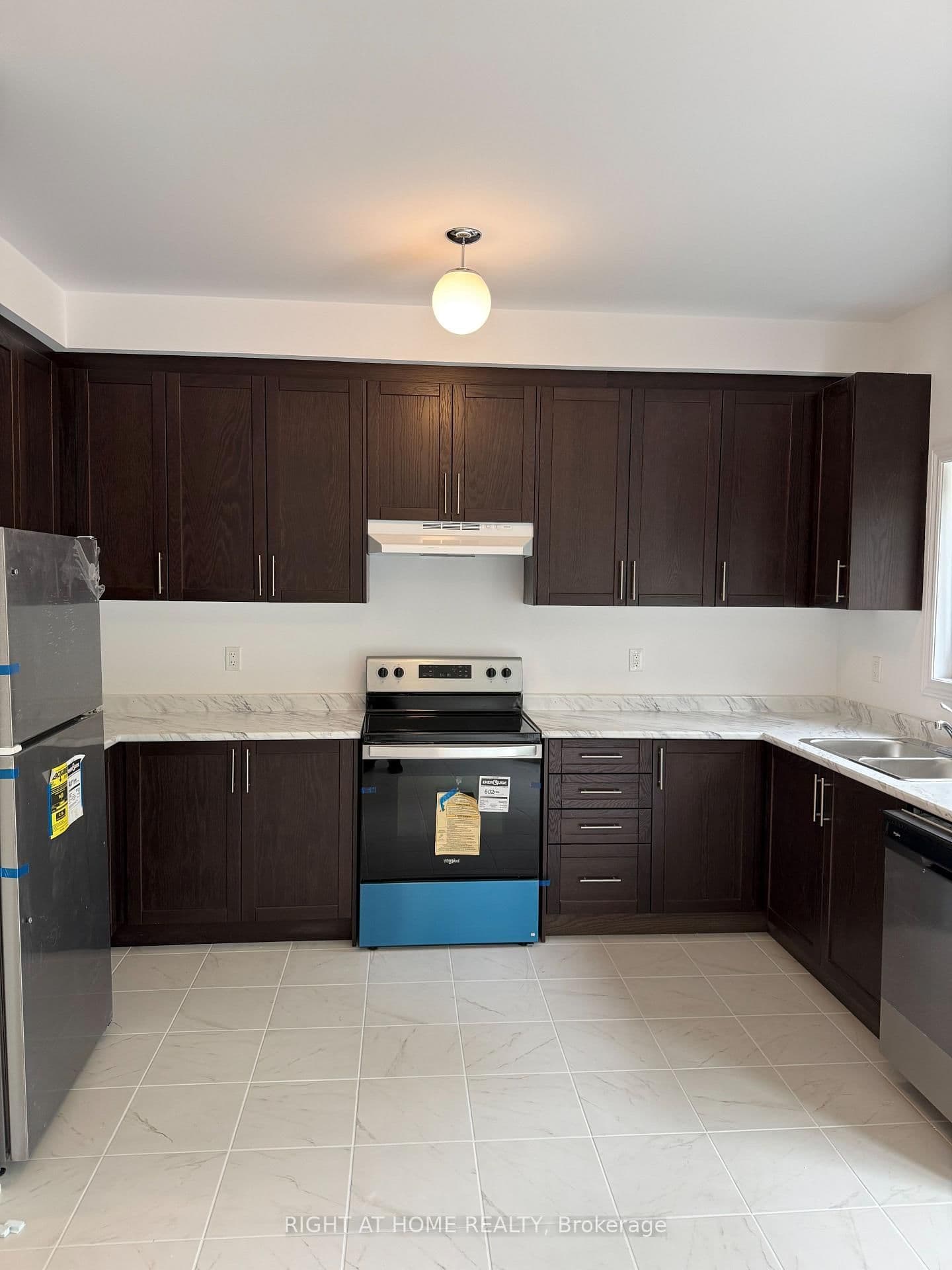 44 Milson Crescent - Image 3
