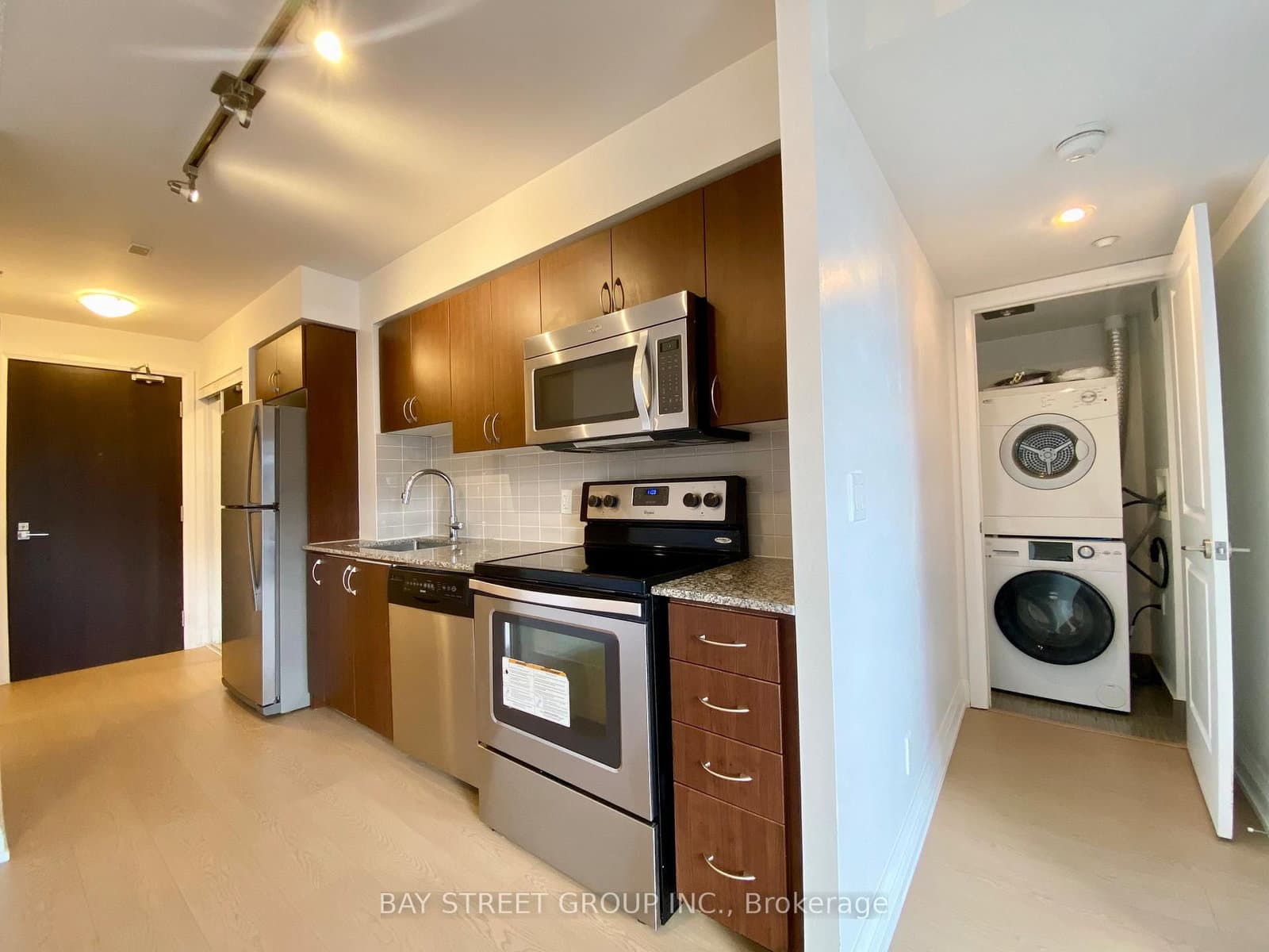 370 Highway 7 E, Unit 925 - Image 4