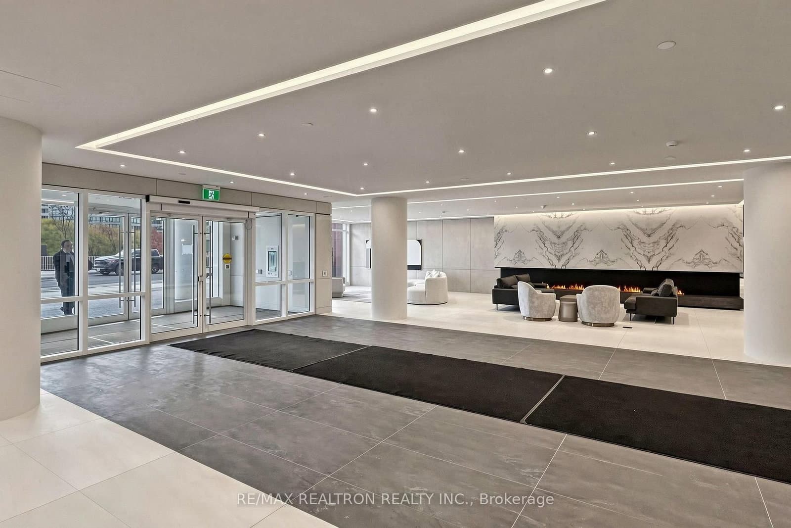 50 Upper Mall Way, Unit 1909 - Image 3