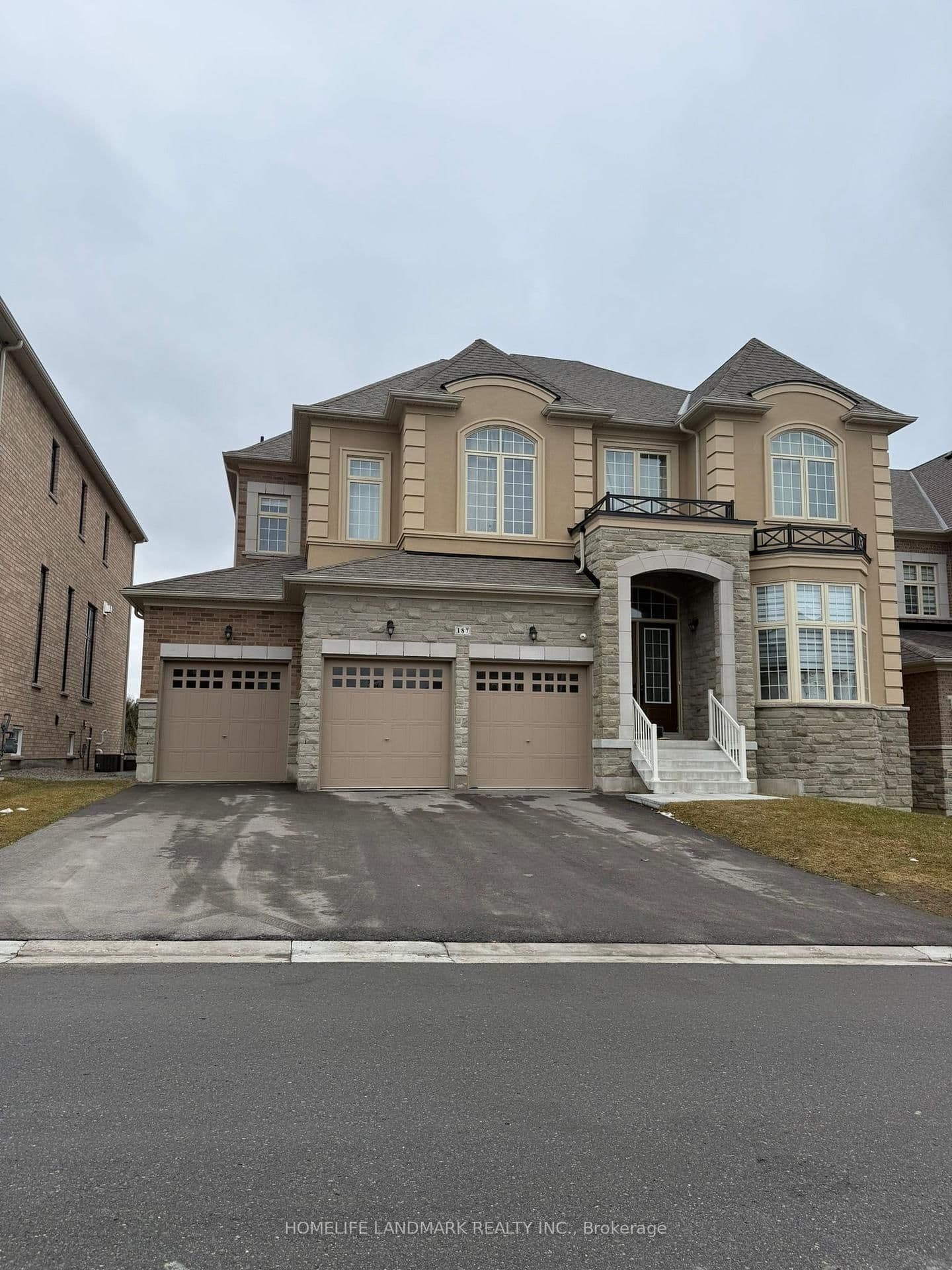 187 Stormont (Room ) Trail - Image 1