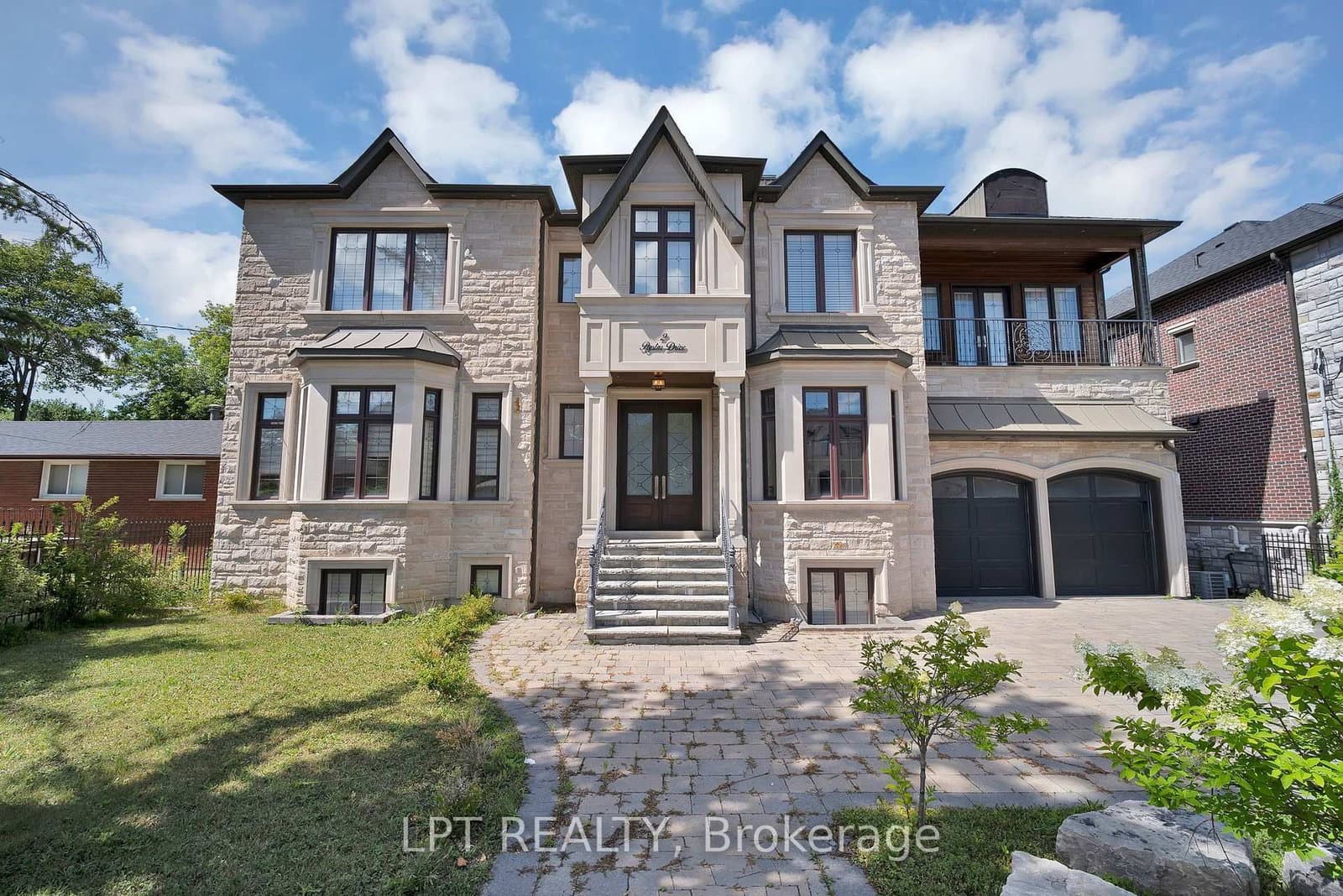 2 Poplar Drive - Image 1