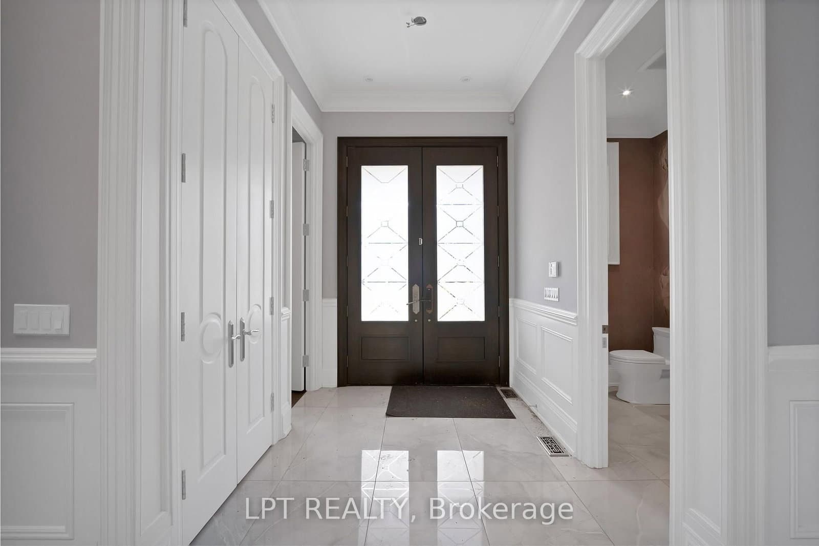 2 Poplar Drive - Image 3