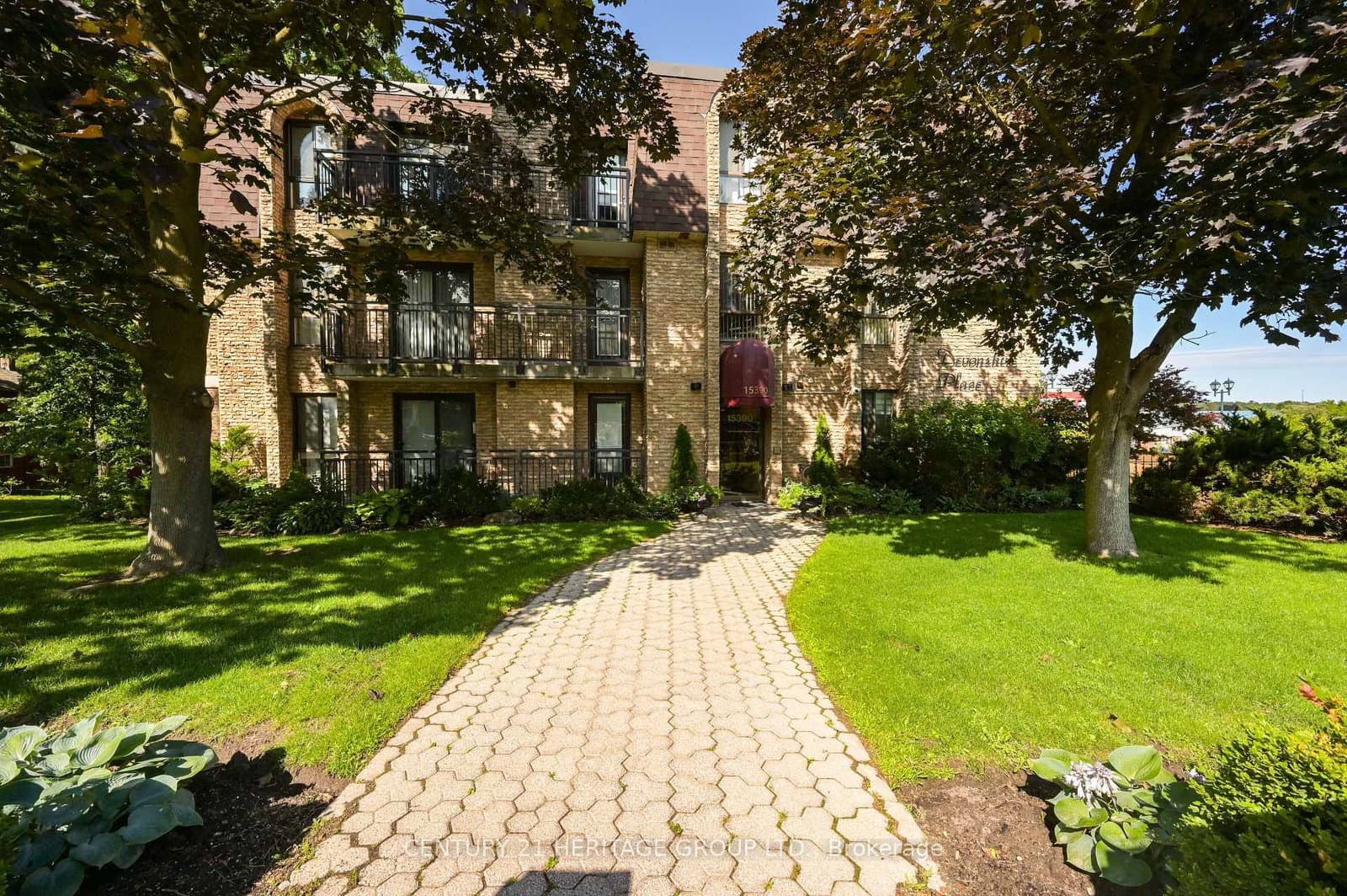 15390 Yonge Street, Unit PH 1 - Image 2