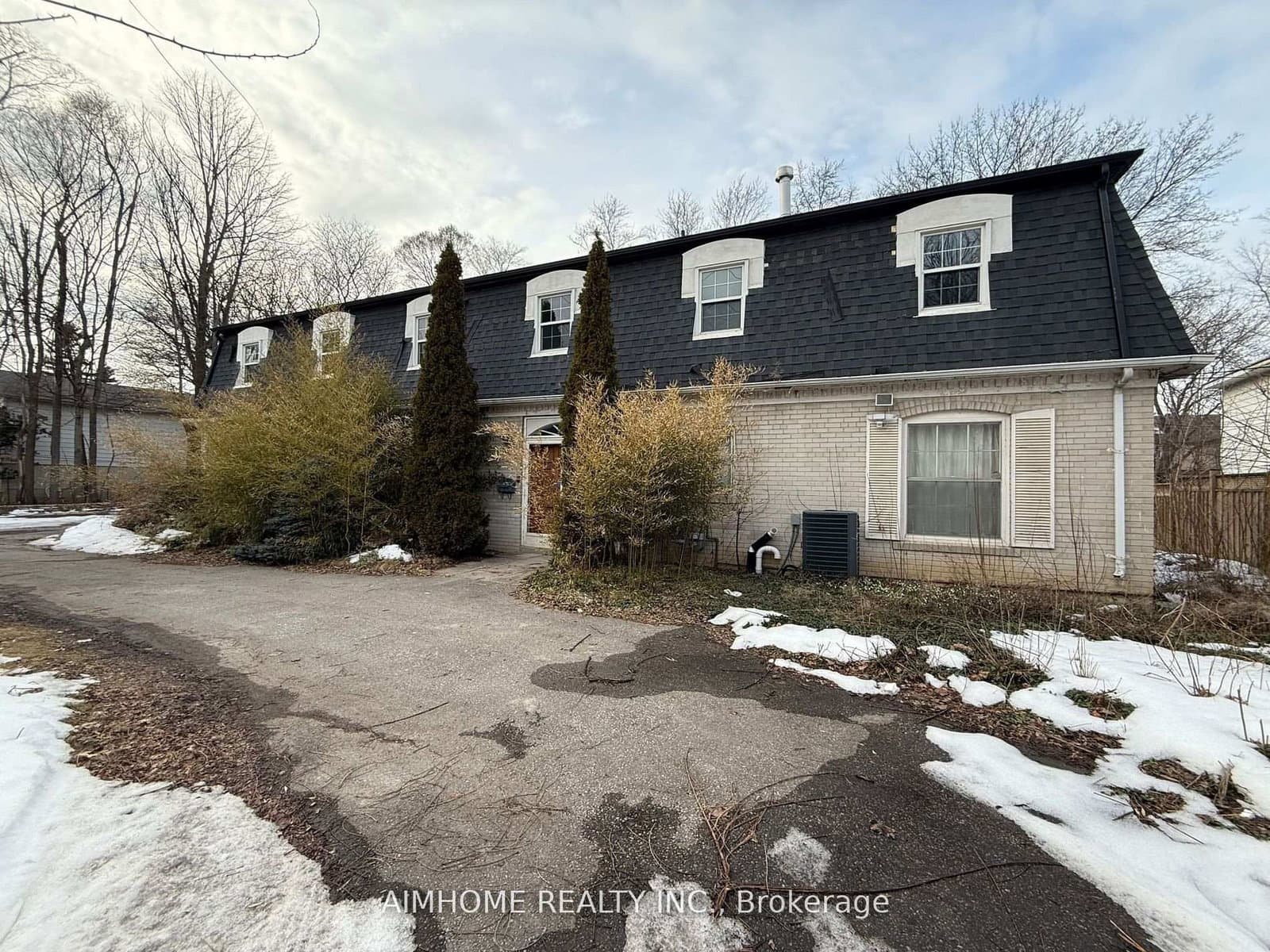 338 Steeles Avenue E - Image 2