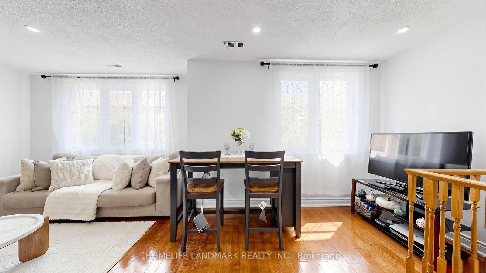 75 Weldrick Road E, Unit 318 - Image 4