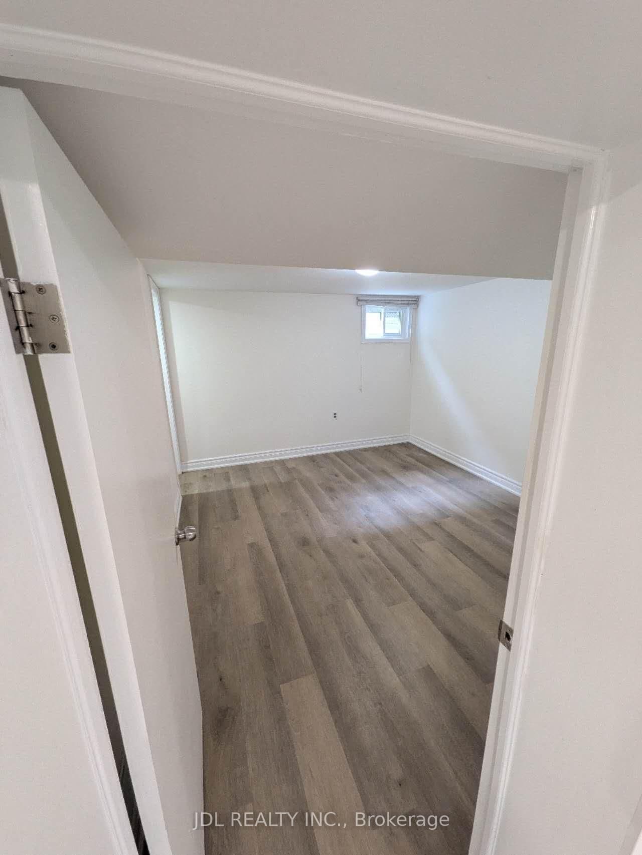 345 Centre Street E - Image 3