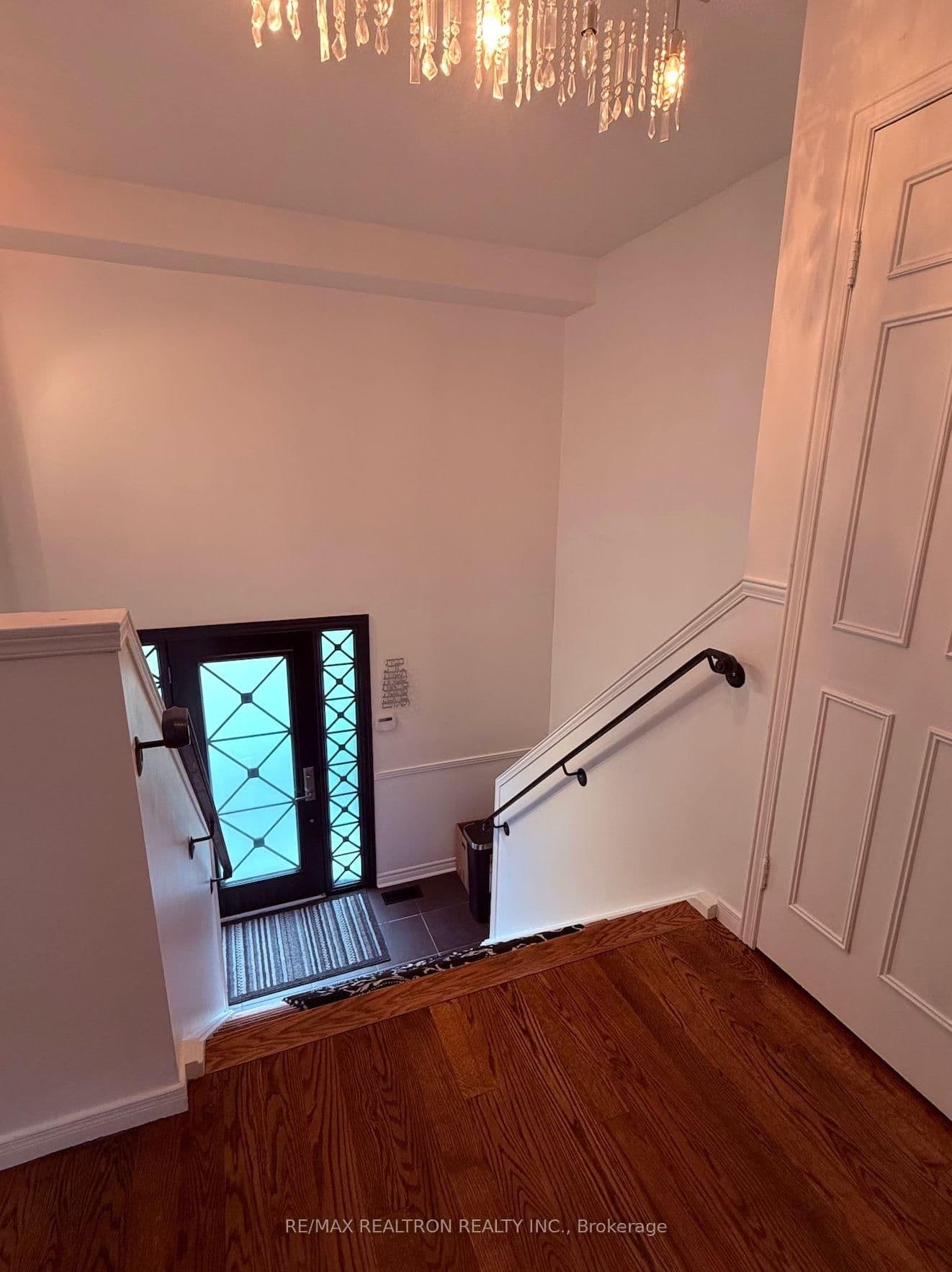 44 Roxborough Lane - Image 3
