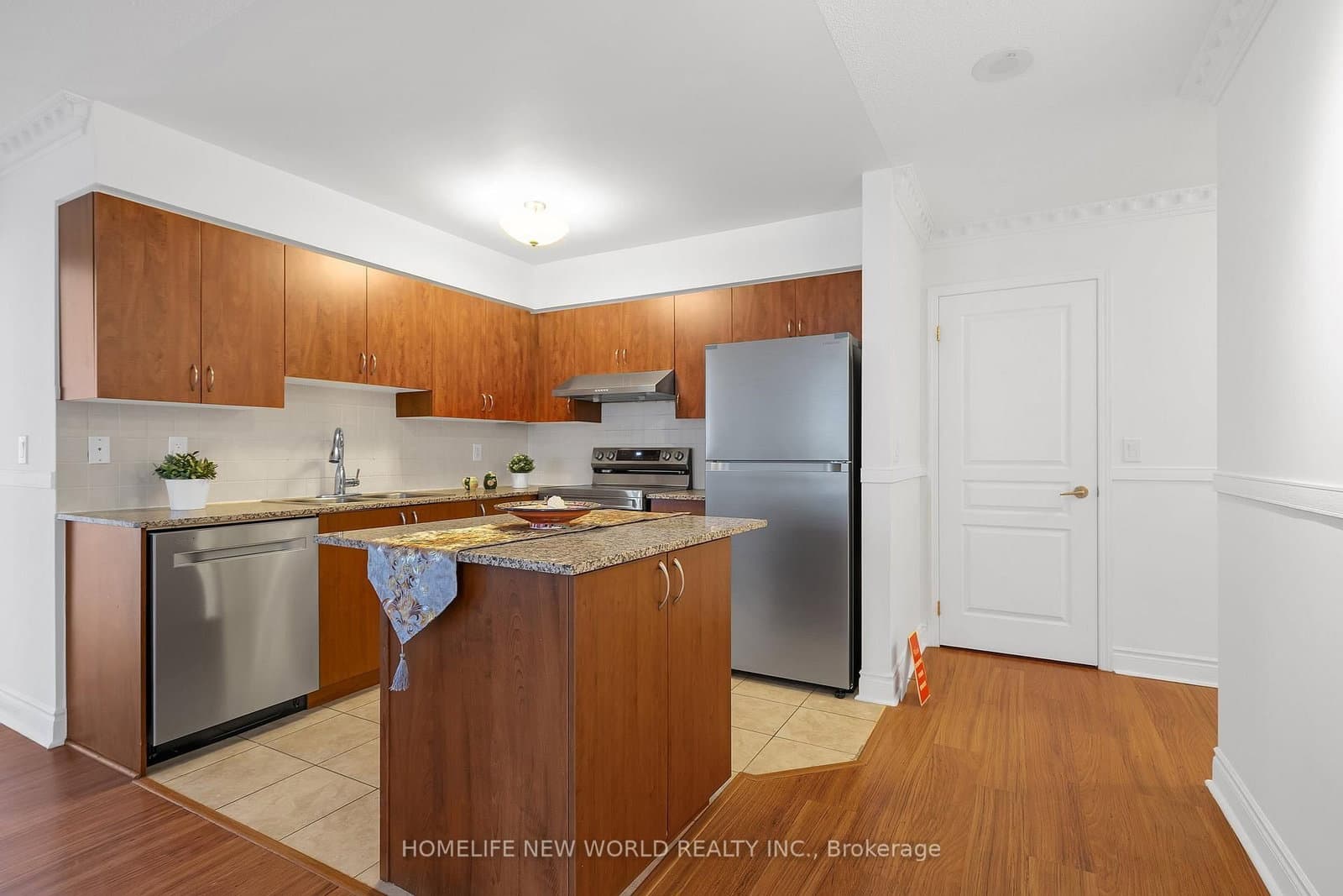 55 South Town Centre Boulevard, Unit 912 - Image 4