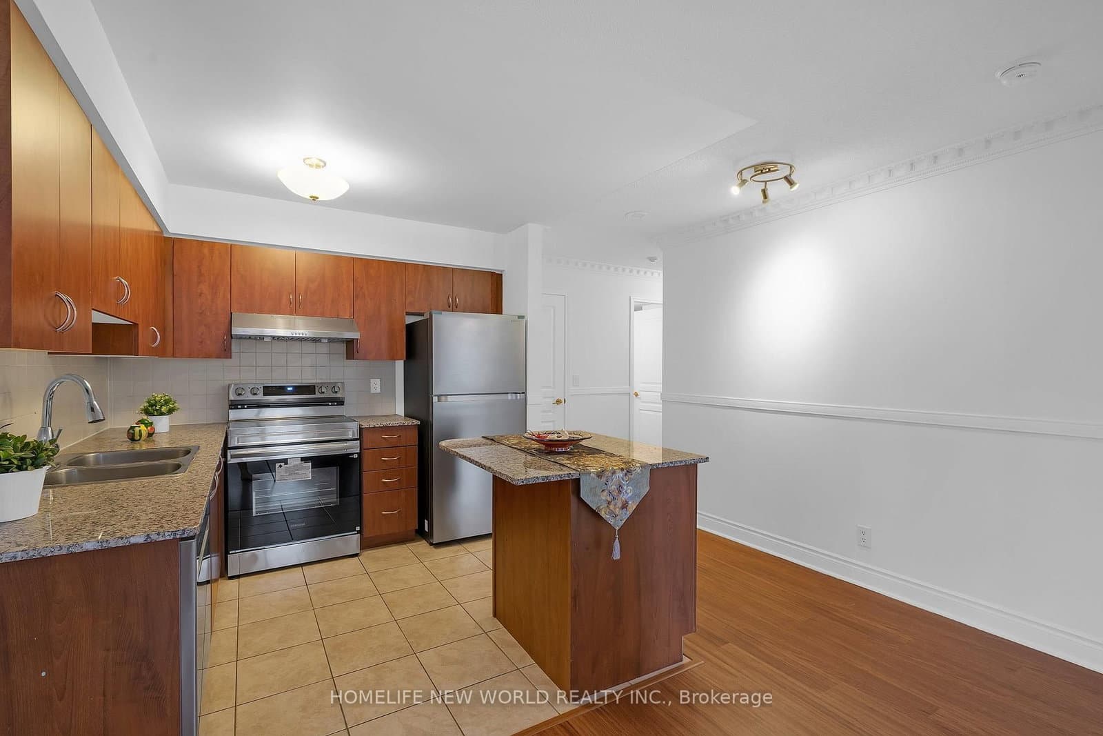 55 South Town Centre Boulevard, Unit 912 - Image 6