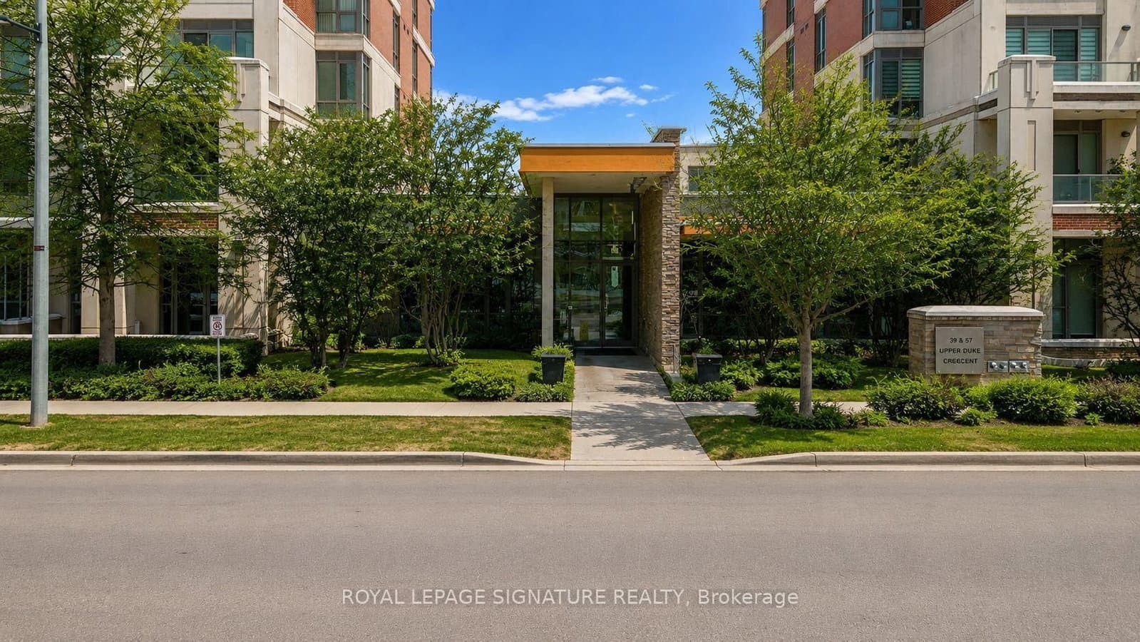 39 Upper Duke Crescent, Unit 408 - Image 2